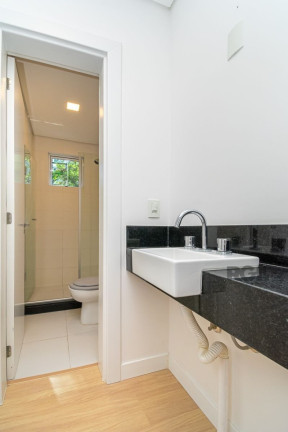 Imagem Apartamento com 1 Quarto para Alugar, 40 m² em Centro Histórico - Porto Alegre Imagem Apartamento com 1 Quarto para Alugar, 40 m² em Centro Histórico - Porto Alegre