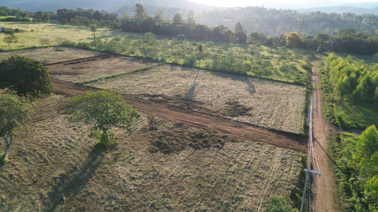 Imagem Chácara à Venda, 1.000 m² em Serra Azul - Mateus Leme Imagem Chácara à Venda, 1.000 m² em Serra Azul - Mateus Leme
