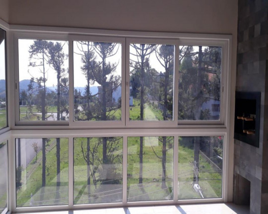 Imagem Imóvel com 3 Quartos à Venda, 217 m² em Pousada Da Neve - Nova Petrópolis Imagem Imóvel com 3 Quartos à Venda, 217 m² em Pousada Da Neve - Nova Petrópolis