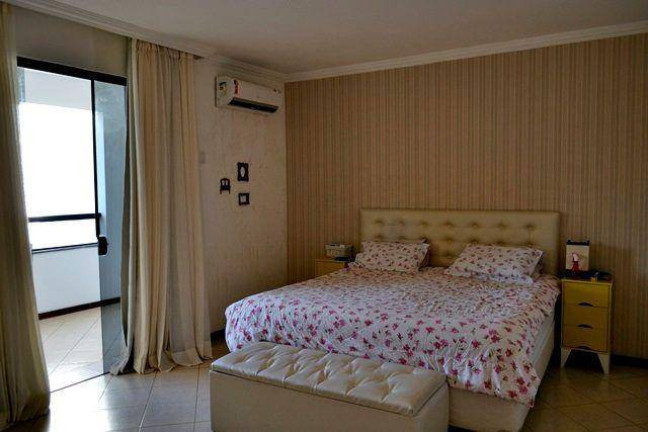 Imagem Casa com 4 Quartos à Venda, 245 m² em Jardim Placaford - Salvador
