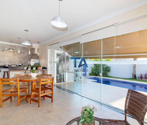 Imagem Casa com 3 Quartos à Venda, 284 m² em Swiss Park - Campinas Imagem Casa com 3 Quartos à Venda, 284 m² em Swiss Park - Campinas