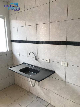 Imagem Casa com 1 Quarto para Alugar, 29 m² em Guaraituba - Colombo Imagem Casa com 1 Quarto para Alugar, 29 m² em Guaraituba - Colombo