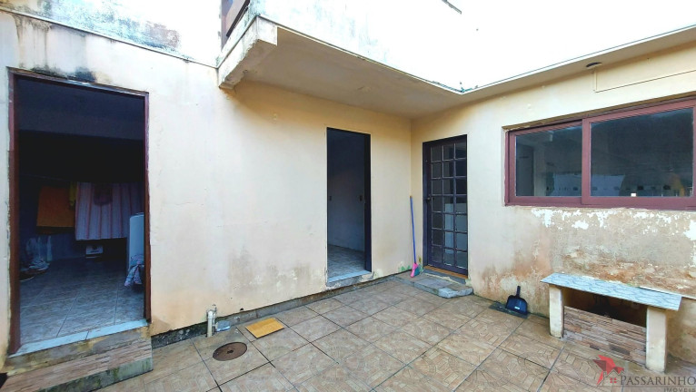 Imagem Casa com 6 Quartos à Venda, 220 m² em Getúlio Vargas - Torres Imagem Casa com 6 Quartos à Venda, 220 m² em Getúlio Vargas - Torres