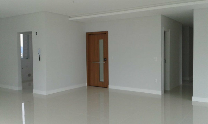 Imagem Apartamento com 3 Quartos à Venda, 146 m² em Centro - Balneário Camboriú