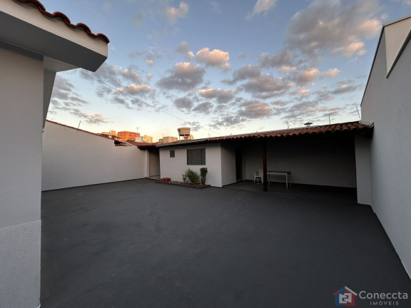 Imagem Casa com 4 Quartos para Alugar, 150 m² em Jardim América - Patos De Minas Imagem Casa com 4 Quartos para Alugar, 150 m² em Jardim América - Patos De Minas