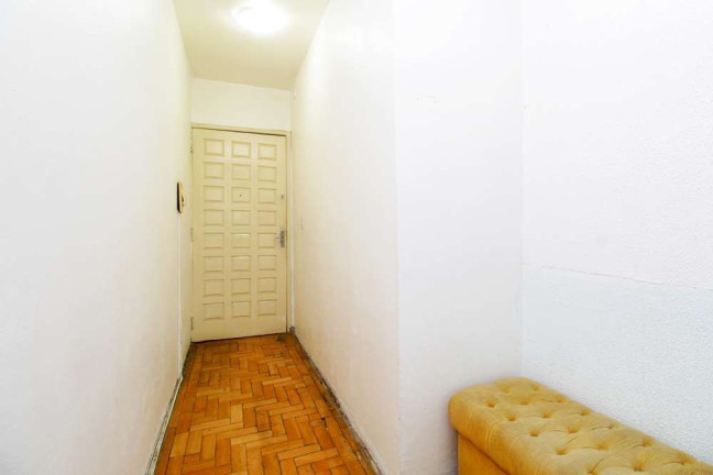 Imagem Imóvel com 1 Quarto à Venda, em Jardim Botanico - Porto Alegre Imagem Imóvel com 1 Quarto à Venda, em Jardim Botanico - Porto Alegre