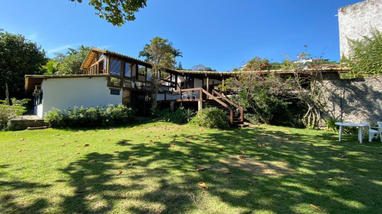 Imagem Casa com 6 Quartos à Venda, 375 m² em João Fernandes - Armação Dos Búzios Imagem Casa com 6 Quartos à Venda, 375 m² em João Fernandes - Armação Dos Búzios