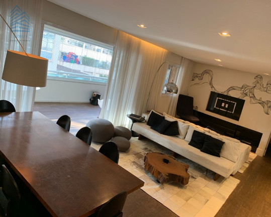 Imagem Imóvel com 3 Quartos à Venda, 150 m² em Brooklin - São Paulo Imagem Imóvel com 3 Quartos à Venda, 150 m² em Brooklin - São Paulo