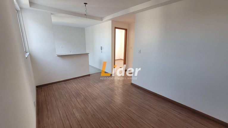 Imagem Apartamento com 2 Quartos para Alugar, 45 m² em Paineiras - Juiz De Fora