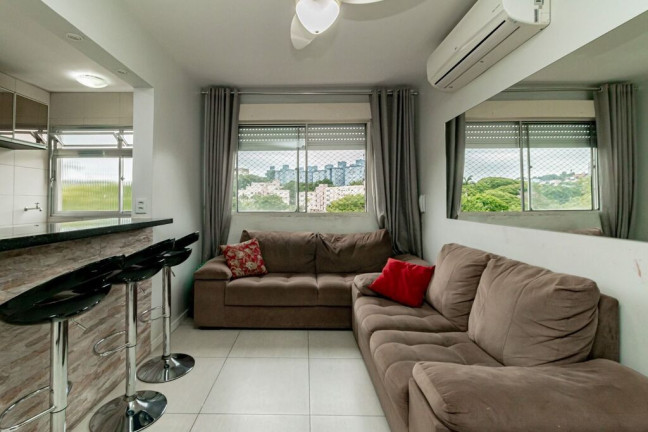 Imagem Apartamento com 3 Quartos à Venda, 63 m² em Santo Antônio - Porto Alegre Imagem Apartamento com 3 Quartos à Venda, 63 m² em Santo Antônio - Porto Alegre