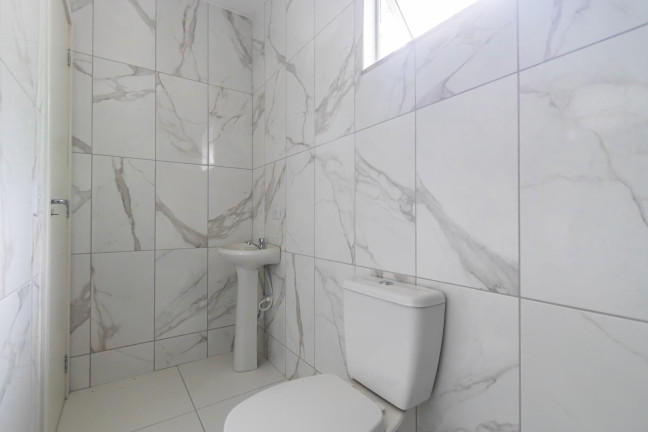 Imagem Casa com 2 Quartos à Venda, 138 m² em Xaxim - Curitiba Imagem Casa com 2 Quartos à Venda, 138 m² em Xaxim - Curitiba