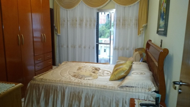 Imagem Casa com 3 Quartos à Venda, 188 m² em Jardim Zaira - Mauá Imagem Casa com 3 Quartos à Venda, 188 m² em Jardim Zaira - Mauá