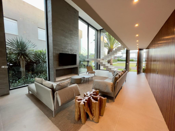 Imagem Casa com 5 Quartos à Venda, 430 m² em Centro - Xangri-lá Imagem Casa com 5 Quartos à Venda, 430 m² em Centro - Xangri-lá