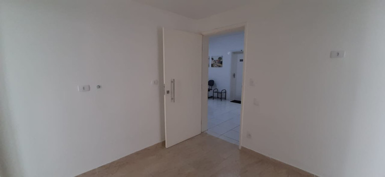 Imóvel Comercial à Venda, 35 m² em Vila Adyana - São José Dos Campos