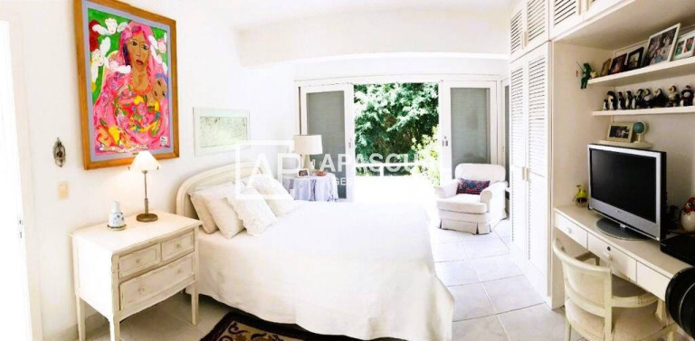 Imagem Casa com 4 Quartos à Venda, 410 m² em Guaecá - São Sebastião Imagem Casa com 4 Quartos à Venda, 410 m² em Guaecá - São Sebastião