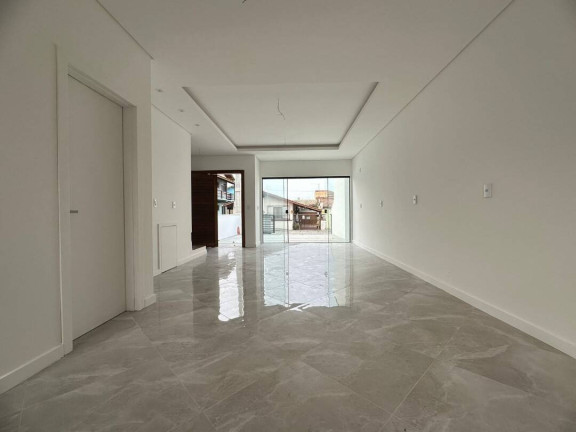 Imagem Casa com 3 Quartos à Venda, 121 m² em Costeira - Balneário Barra Do Sul Imagem Casa com 3 Quartos à Venda, 121 m² em Costeira - Balneário Barra Do Sul