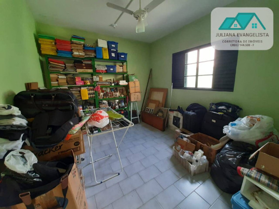 Imagem Casa com 3 Quartos à Venda, 300 m² em Jardim Rony - Guaratinguetá