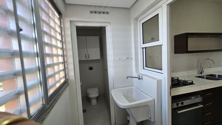 Imagem Imóvel com 2 Quartos à Venda,  em Passo Da Areia - Porto Alegre