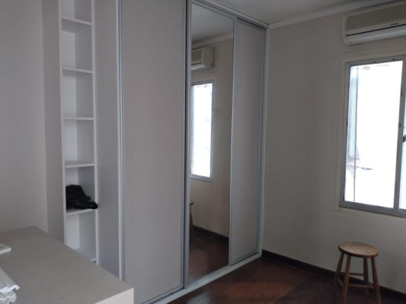Imagem Apartamento com 2 Quartos à Venda, 85 m² em Centro Histórico - Porto Alegre Imagem Apartamento com 2 Quartos à Venda, 85 m² em Centro Histórico - Porto Alegre