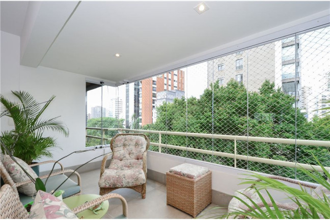 Imagem Imóvel com 4 Quartos à Venda, em Higienópolis - São Paulo Imagem Imóvel com 4 Quartos à Venda, em Higienópolis - São Paulo