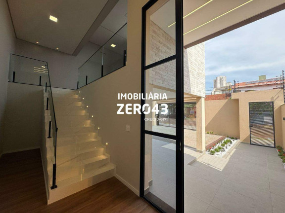 Imagem Casa com 3 Quartos à Venda, 226 m² em Universitário - Londrina Imagem Casa com 3 Quartos à Venda, 226 m² em Universitário - Londrina