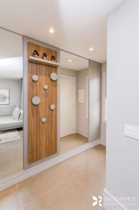 Imagem Casa com 2 Quartos à Venda, 120 m² em Vila Nova - Porto Alegre Imagem Casa com 2 Quartos à Venda, 120 m² em Vila Nova - Porto Alegre