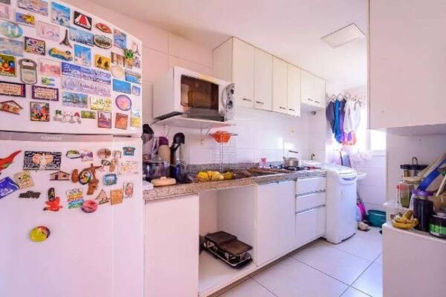 Imagem Apartamento com 3 Quartos à Venda, 81 m² em Porto Alegre Imagem Apartamento com 3 Quartos à Venda, 81 m² em Porto Alegre