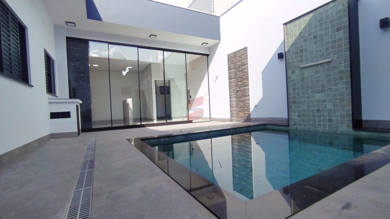 Casa com 2 Quartos à Venda,  em Jardim Itália Ii - Maringá