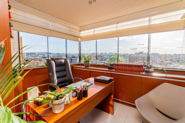 Imagem Cobertura com 3 Quartos à Venda, 278 m² em Jardim Itu - Porto Alegre Imagem Cobertura com 3 Quartos à Venda, 278 m² em Jardim Itu - Porto Alegre
