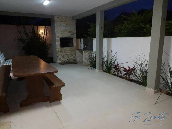 Imagem Casa com 3 Quartos à Venda, 160 m² em Centro - Guaratuba Imagem Casa com 3 Quartos à Venda, 160 m² em Centro - Guaratuba