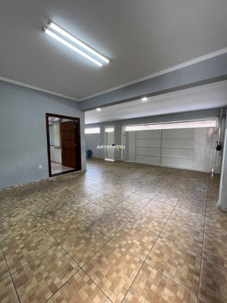 Imagem Casa com 3 Quartos à Venda, 220 m² Imagem Casa com 3 Quartos à Venda, 220 m²