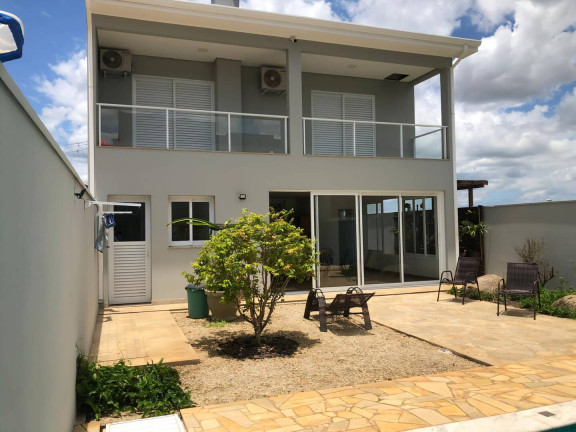 Imagem Casa com 3 Quartos à Venda, 300 m² em São João Da Boa Vista Imagem Casa com 3 Quartos à Venda, 300 m² em São João Da Boa Vista