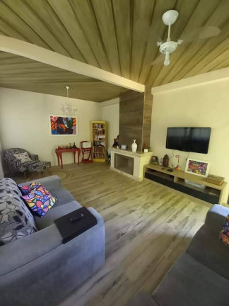 Imagem Casa com 3 Quartos à Venda, 8 m² em Amparo - Nova Friburgo Imagem Casa com 3 Quartos à Venda, 8 m² em Amparo - Nova Friburgo