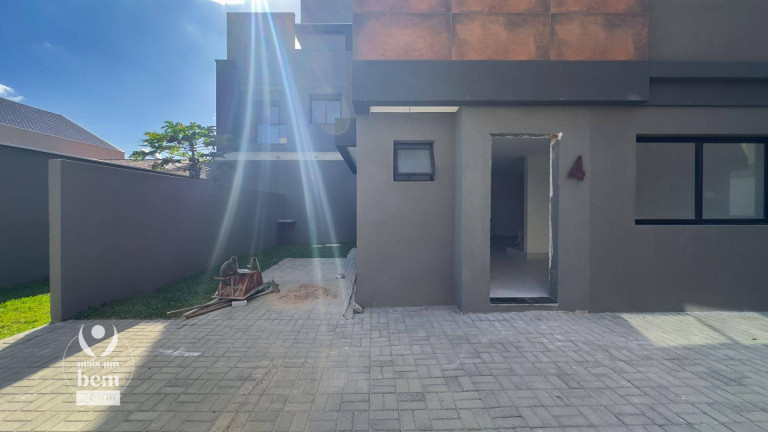 Imagem Sobrado com 3 Quartos à Venda, 150 m² em Portão - Curitiba