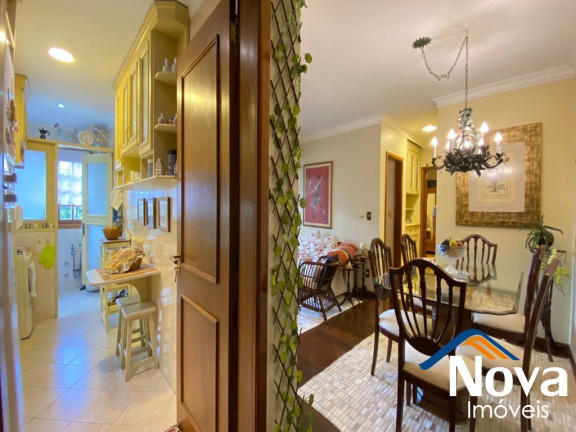 Imagem Imóvel com 2 Quartos à Venda, 93 m² em Planalto - Gramado Imagem Imóvel com 2 Quartos à Venda, 93 m² em Planalto - Gramado