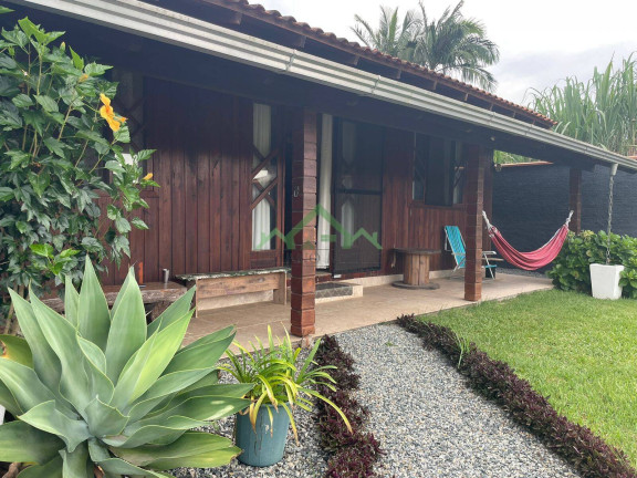 Imagem Casa com 3 Quartos à Venda, 334 m² em Salinas - Balneário Barra Do Sul