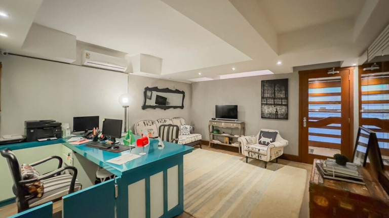 Imagem Apartamento com 2 Quartos à Venda, 49 m² em Moinhos De Vento - Porto Alegre Imagem Apartamento com 2 Quartos à Venda, 49 m² em Moinhos De Vento - Porto Alegre