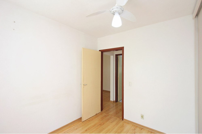 Imagem Imóvel com 1 Quarto à Venda, 46 m² em Teresópolis - Porto Alegre Imagem Imóvel com 1 Quarto à Venda, 46 m² em Teresópolis - Porto Alegre