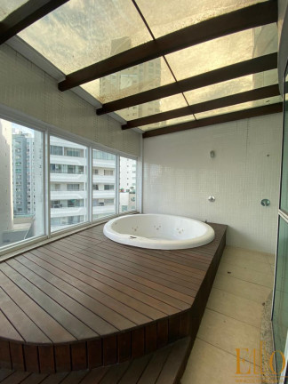 Imagem Apartamento com 3 Quartos à Venda, 254 m² em Centro - Balneário Camboriú