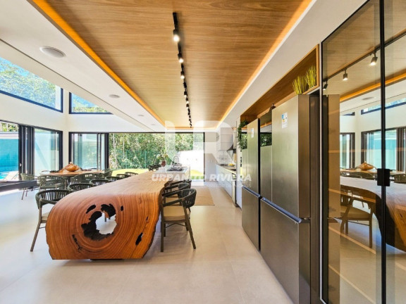Imagem Casa com 7 Quartos à Venda, 758 m² em Riviera | Módulo 16 - Bertioga Imagem Casa com 7 Quartos à Venda, 758 m² em Riviera | Módulo 16 - Bertioga