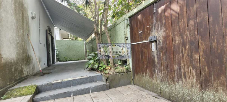 Imagem Imóvel com 6 Quartos à Venda, 300 m² em Jardim Botânico - Rio De Janeiro Imagem Imóvel com 6 Quartos à Venda, 300 m² em Jardim Botânico - Rio De Janeiro