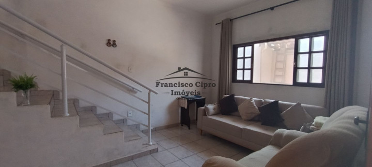 Imagem Sobrado com 2 Quartos à Venda, 180 m² em Cohab - Guaratinguetá Imagem Sobrado com 2 Quartos à Venda, 180 m² em Cohab - Guaratinguetá