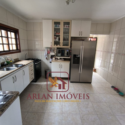Imagem Casa com 3 Quartos à Venda, 253 m² em Real Parque - Caieiras Imagem Casa com 3 Quartos à Venda, 253 m² em Real Parque - Caieiras
