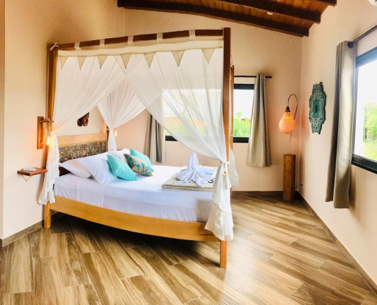 Imagem Imóvel com 2 Quartos à Venda, 406 m² em Praia Do Rosa - Imbituba