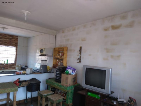 Imagem Casa com 2 Quartos à Venda, 60 m² em Araçás - Mateus Leme