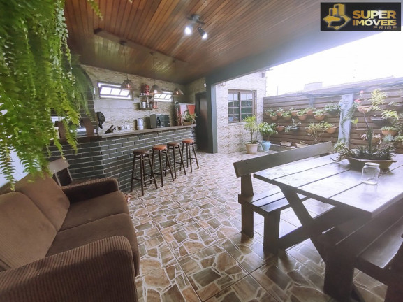 Imagem Casa com 5 Quartos à Venda, 256 m² em Três Vendas - Pelotas