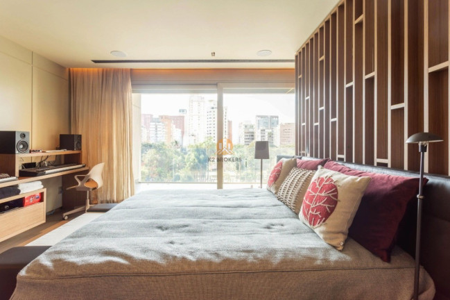 Imagem Imóvel com 4 Quartos à Venda, 570 m² em Itaim Bibi - São Paulo