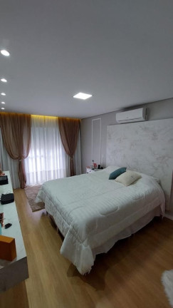 Imagem Casa com 3 Quartos à Venda, 212 m² em Interlagos - São Paulo Imagem Casa com 3 Quartos à Venda, 212 m² em Interlagos - São Paulo