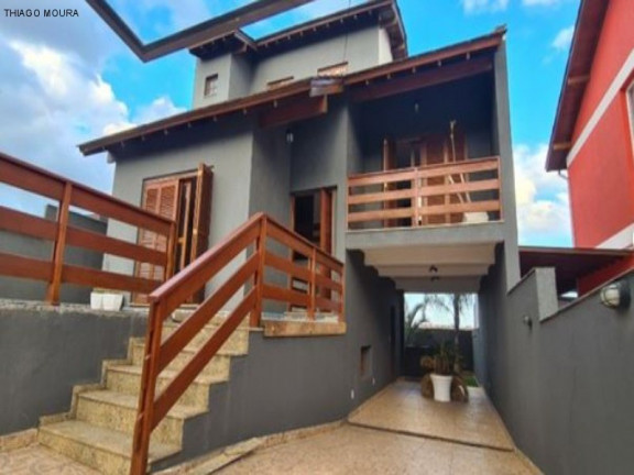 Imagem Imóvel com 3 Quartos à Venda, 240 m² em Verdes Campos - Porto Alegre Imagem Imóvel com 3 Quartos à Venda, 240 m² em Verdes Campos - Porto Alegre