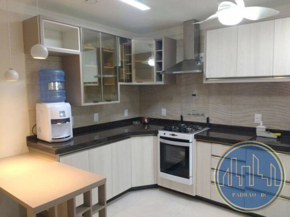Imagem Apartamento com 2 Quartos para Temporada, 90 m² em Centro - Balneário Camboriú